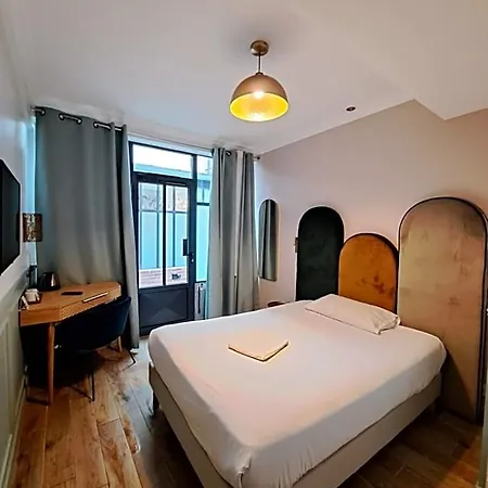 District Nation Hotel Paris