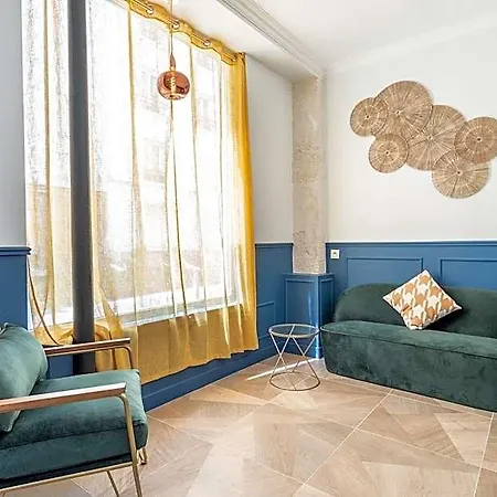 District Nation Hotel Paris